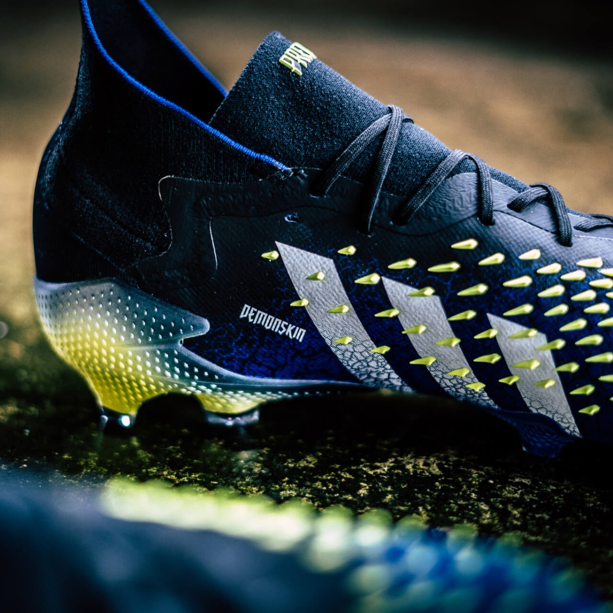 adidas-Predator-Freak-Design--Slider-tekst-blokjes-640x640px-3.jpg