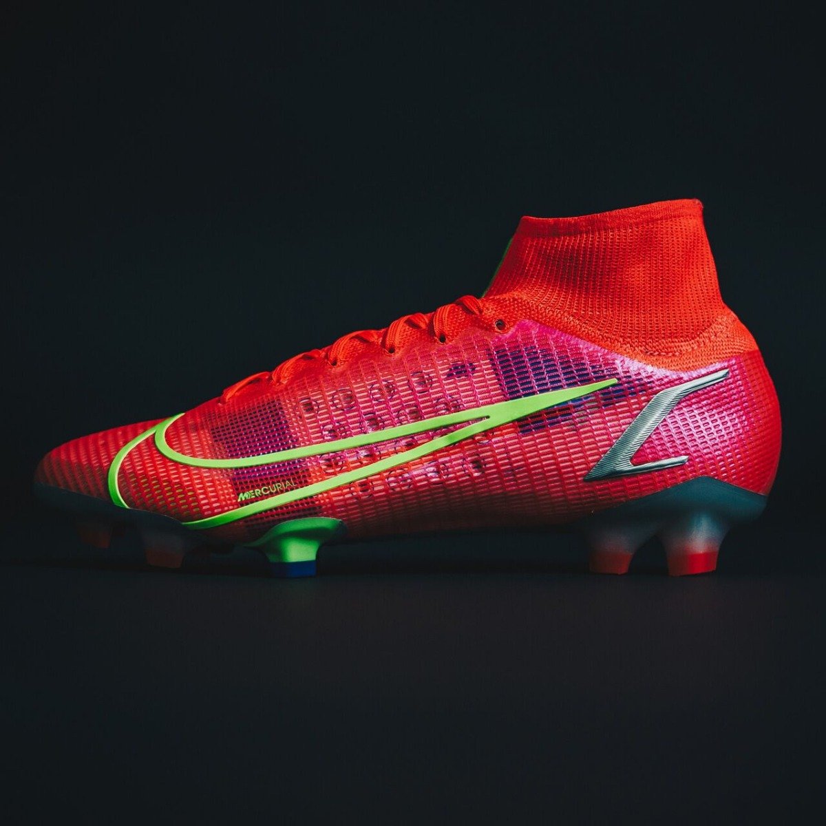 Nike-Mercurial-Spectral-Slider-Tekst-640x640-1.jpg