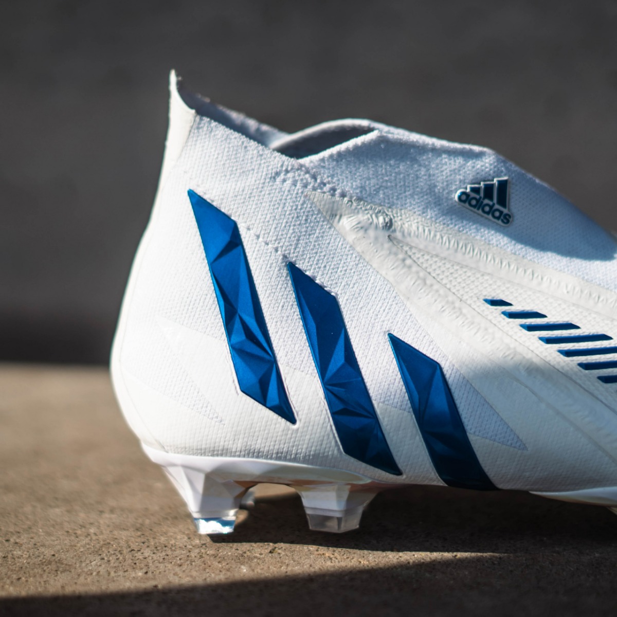 20220412-slider-blokje-adidas-DiamondEdge-PREDATOR-3.jpg