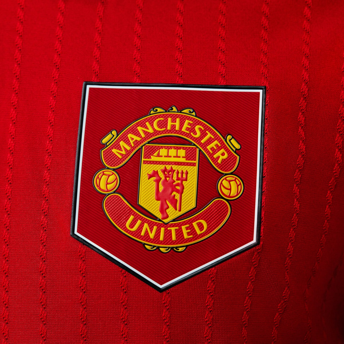 20220525-slider-blokje-adidas-ManchesterUnitedHome22-23-9.jpg