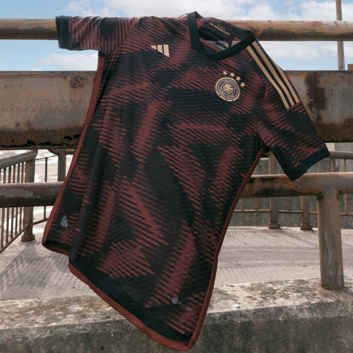 20220905-slider-blokje-adidas-WKLandenshirts-18.jpg