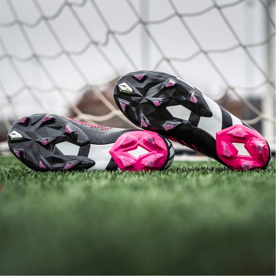 20230201-slider-blokje-adidas-OwnYourFootballPack-PREDATOR-5.jpg