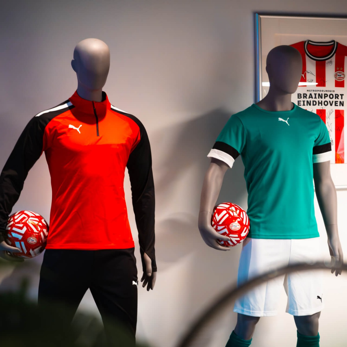 20231025-slider-blokje-Teamwear-PSV-Fortuna-2.jpg