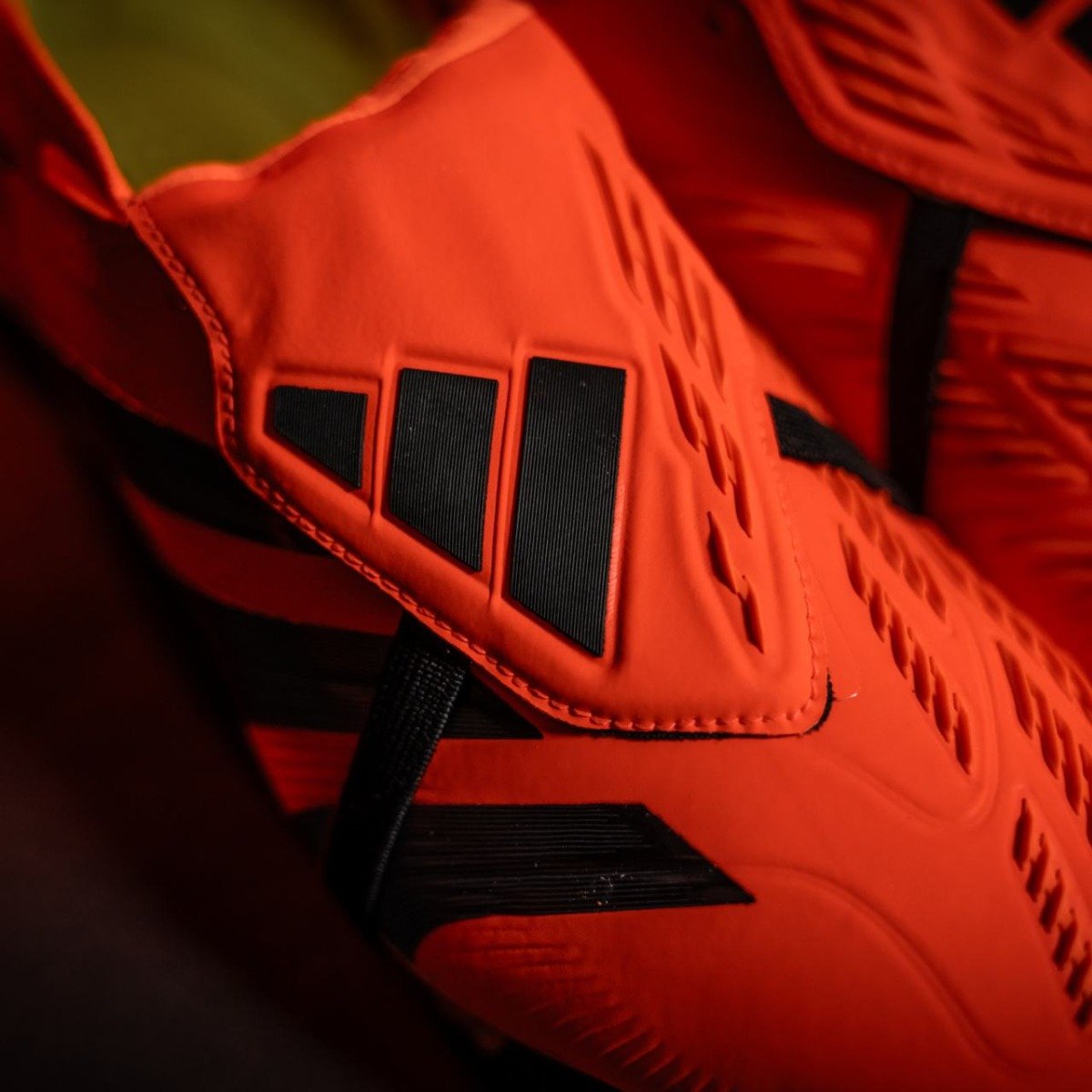 20231215-slider-blokje-adidas-Predator-First-Strike-PACK-2.jpg