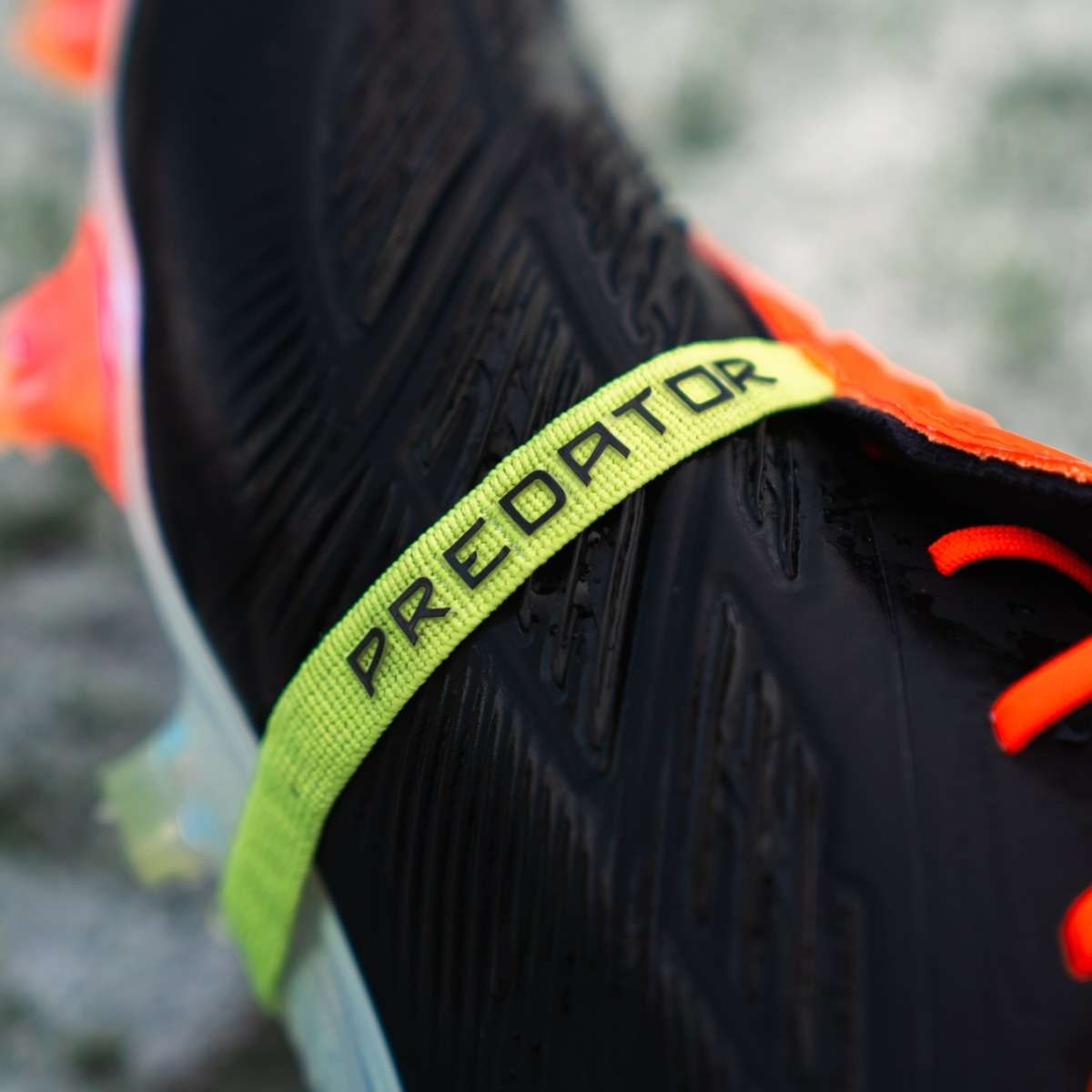 20240116-slider-blokje-adidas-Predator-Tong-10.jpg