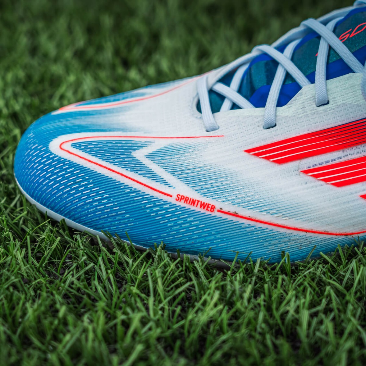 20240531-slider-blokje-adidas-Advancement-Pack-F50-1-5.jpg