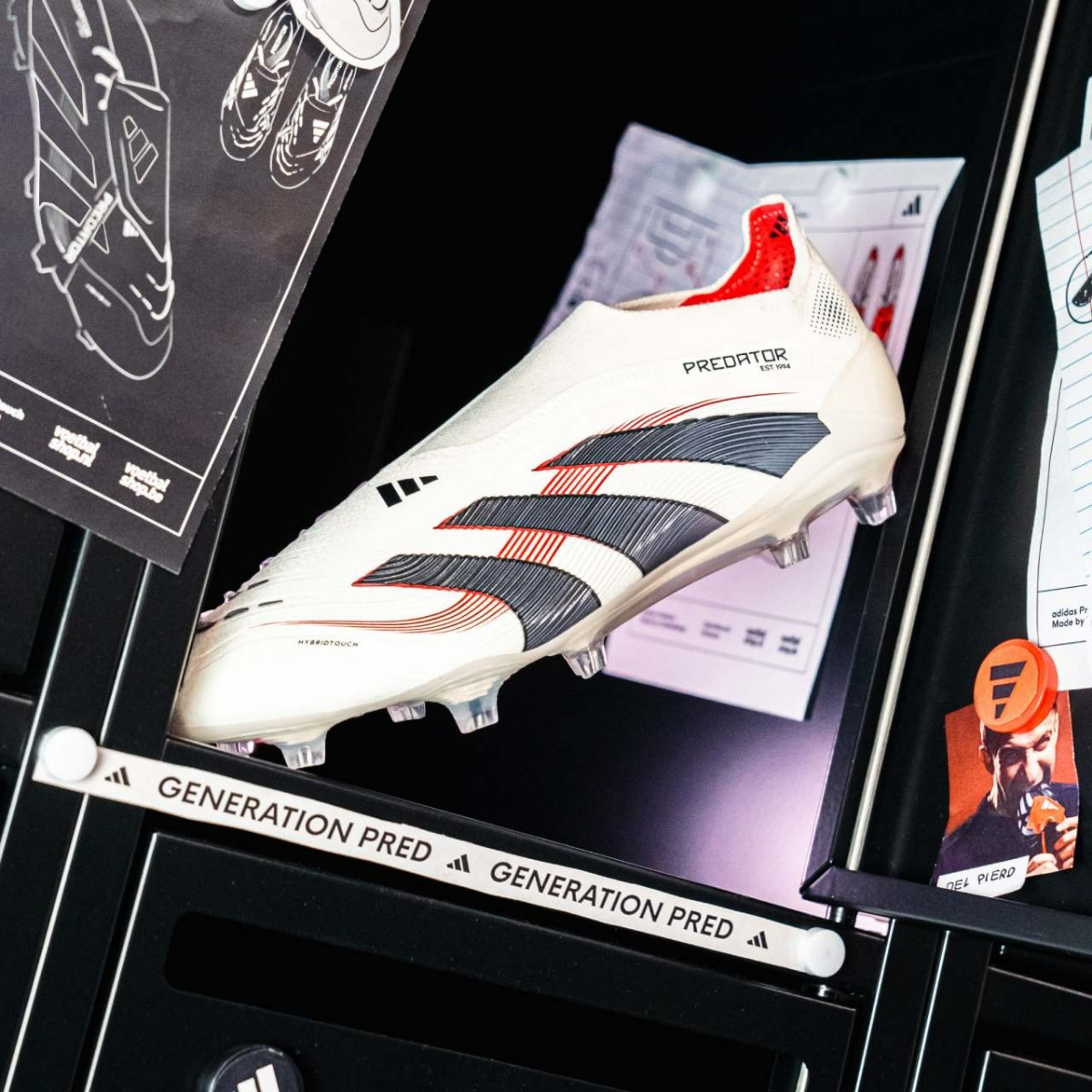 20241203-slider-blokje-adidas-Predator-pack-1-LACELESS.jpg