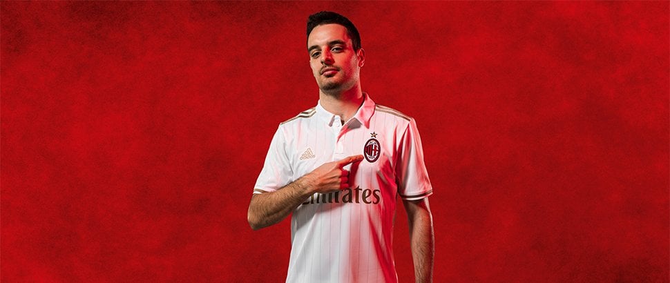 ac-milan-uitshirt-16-17-slider-3.jpg