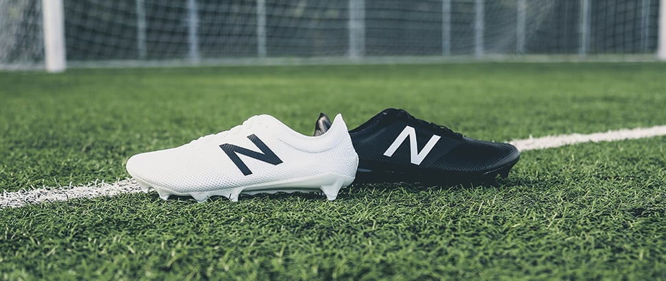 new-balance-furon-black-white-slider-4.jpg