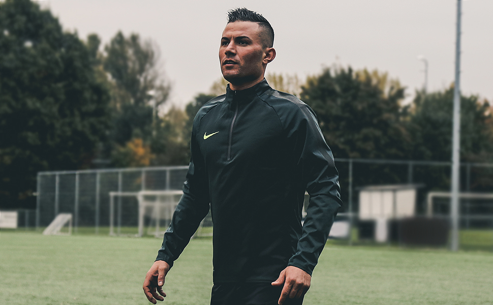 nike-mercurial-cr7-lookalike-strike-slider-6.jpg