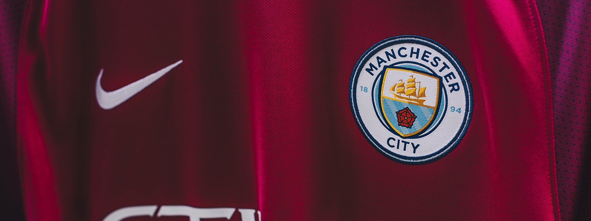 mancity17-18AWAY-slider-header-1920x720.jpg