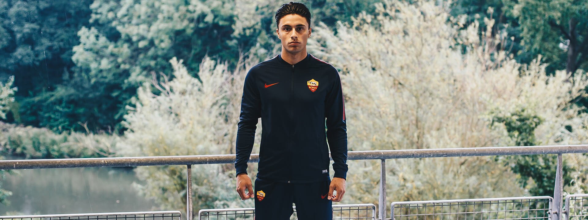 asroma1718UITenTHUIS-slider-header-1920x720-foto3.jpg