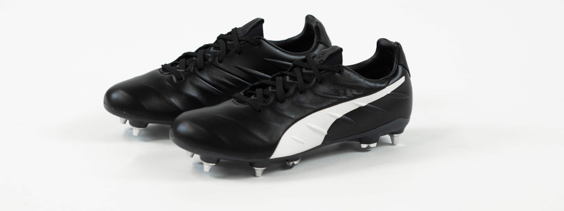 20230301-slider-header-Blog-Klassieke-zwarte-voetbalschoenen-12.jpg