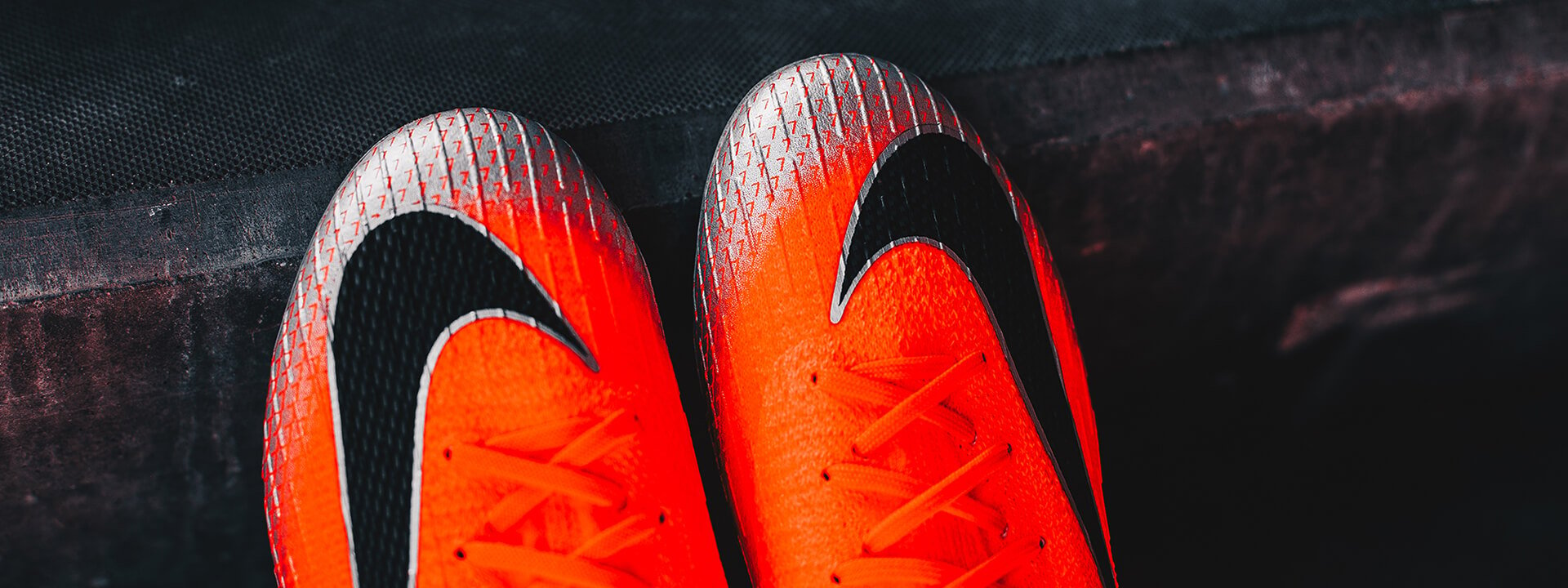 nike-CR7ch7-sliderheader-1920x720-foto4.jpg