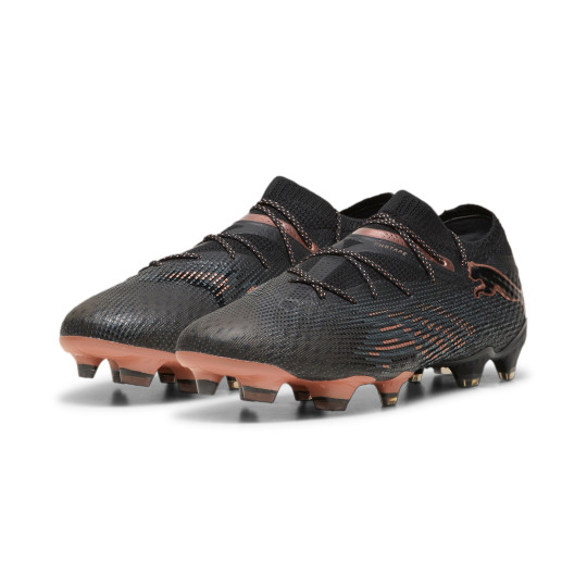 PUMA Future 7 Ultimate Low Gazon Naturel Gazon Artificiel Chaussures de Foot (MG) Noir Bronze Gris Foncé