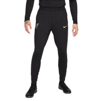 Nike Liverpool Strike Trainingsbroek 2024-2025 Zwart Rood