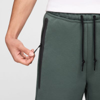 Nike Tech Fleece Sportswear Broekje Donkergroen Zwart