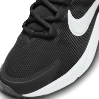 Nike Star Runner 4 Hardloopschoenen Kids Zwart Wit