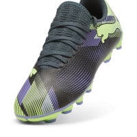 PUMA Future 7 Play Gras / Kunstgras Voetbalschoenen (MG) Kids Grijs Paars Groen Wit