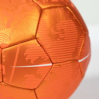 KNVB Metallic Voetbal Oranje Wit