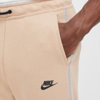 Nike Tech Fleece Sportswear Joggingbroek Beige Zilver Zwart