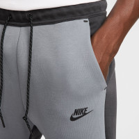 Nike Tech Fleece Sportswear Joggingbroek Donkergrijs Grijs Zwart