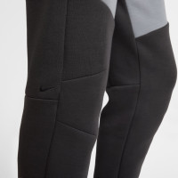 Nike Tech Fleece Sportswear Joggingbroek Donkergrijs Grijs Zwart