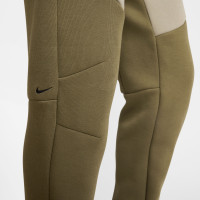 Nike Tech Fleece Sportswear Joggingbroek Olijfgroen Beige Zwart