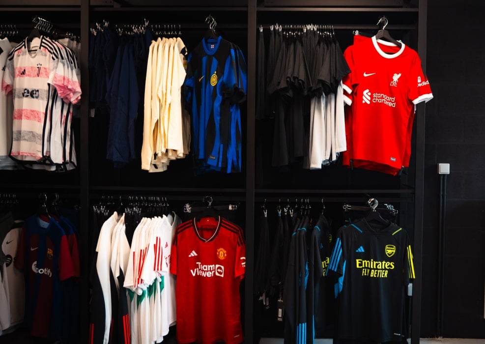 Voetbalshop.be Genk Winkel Interieur 4